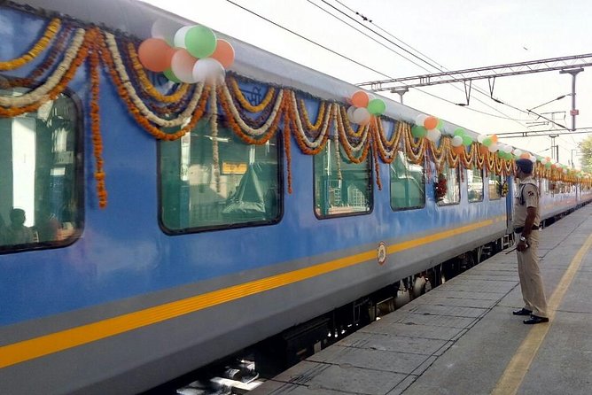Taj Mahal Tour by Gatimaan Express From Delhi - Highlights of the Taj Mahal