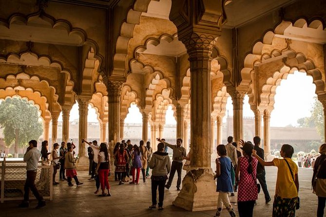 Taj Mahal Tour by Gatimaan Train/Rail All Inclusive - Train Ride Amenities