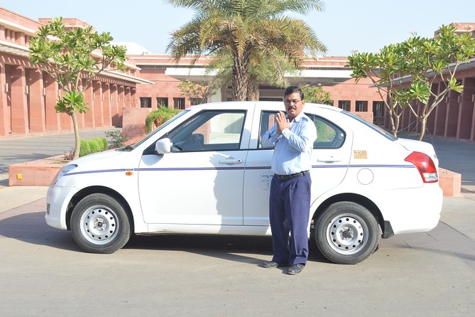 Taj Mahal Tour From Jaipur by Car - Private Day Trip - Included Attractions and Amenities