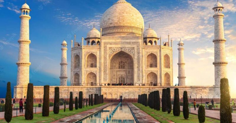 Taj Mahal Tour With Bandhavgarh National Park And Khajuraho - Arrival and Delhi Sightseeing