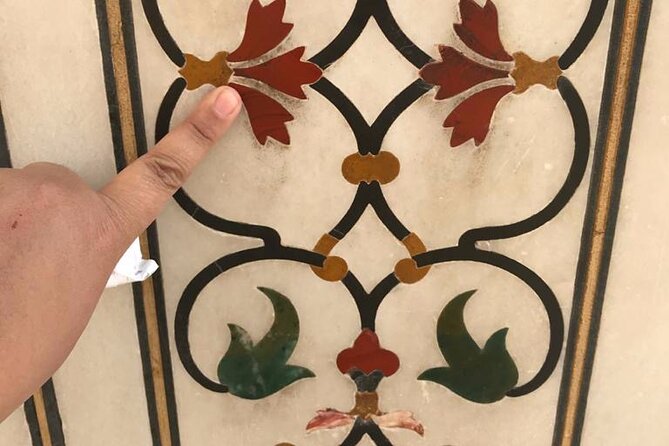 Taj Mahal Virtual Tour - Licensed Guide-Led Exploration