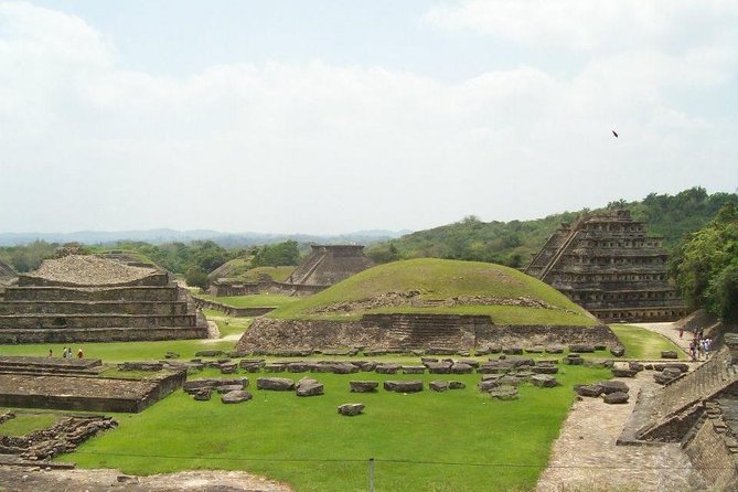 Tajin Ruins Day Trip and Vanilla Factory Experience - The Dance of the Flyers