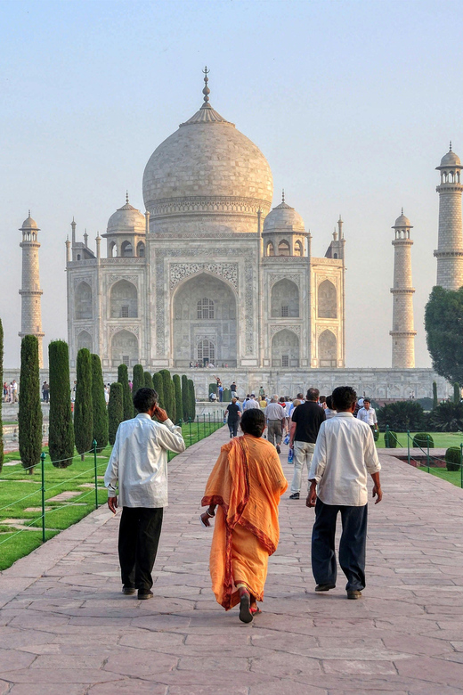 Tajmahal With Mausoleum Skip The Line Ticket With Tour Guide - Important Information