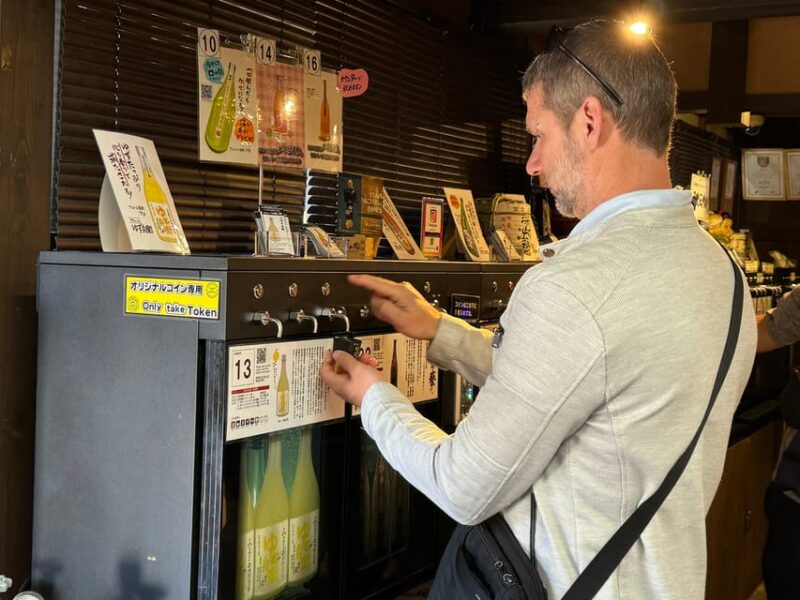 Takayama: Full-Day Private Guided Tour to 6 GYG Top Spots - Sanmachi Suji