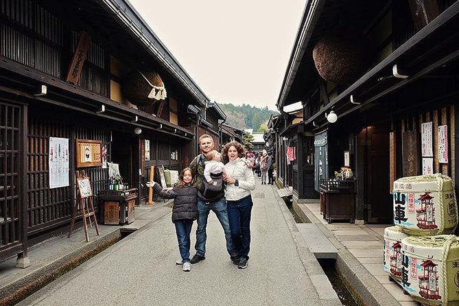 Takayama Half-Day Private Tour With Government Licensed Guide - Licensed Local English-Speaking Guide