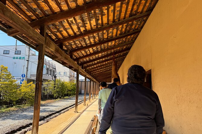Takayama Jinya & Old Town Private Walking Tour - Meeting and End Points
