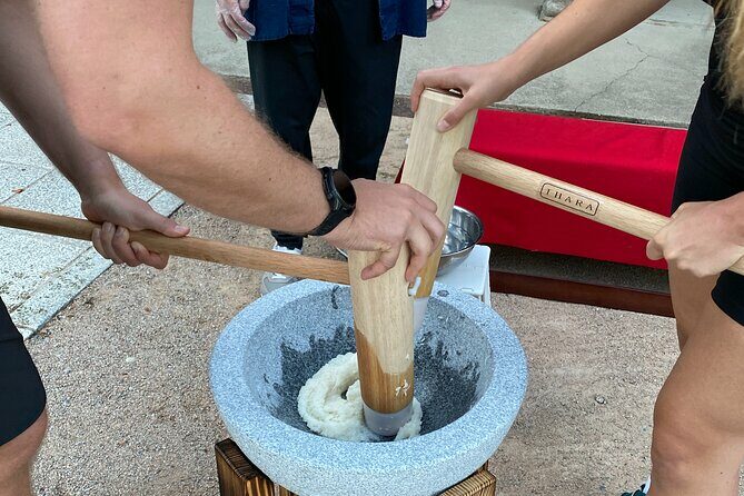 Takayama Mochi Making Experience in a Buddhist Temple - An In-Depth Look at the Takayama Mochi-Making Tour