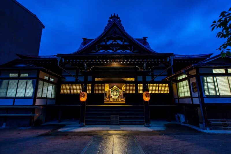 Takayama: Onigiri and Miso Soup Making at a Buddhist Temple - Pricing and Booking Details