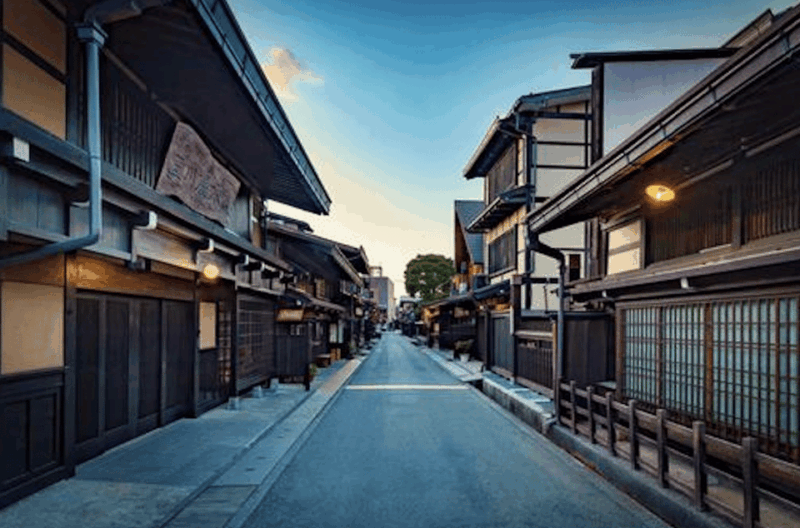 Takayama Private Custom Tour With Local Guide - Sanmachi Suji Historic District