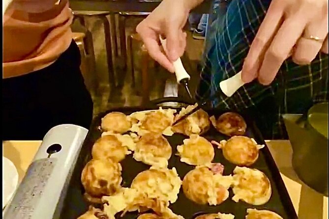 Takoyaki Cooking,Japanese Sake Free Flowing Experience in Tokyo - Takoyaki Tasting and Recipe