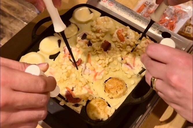 Takoyaki Cooking,Japanese Sake Free Flowing Experience in Tokyo - Meeting Point and Pickup