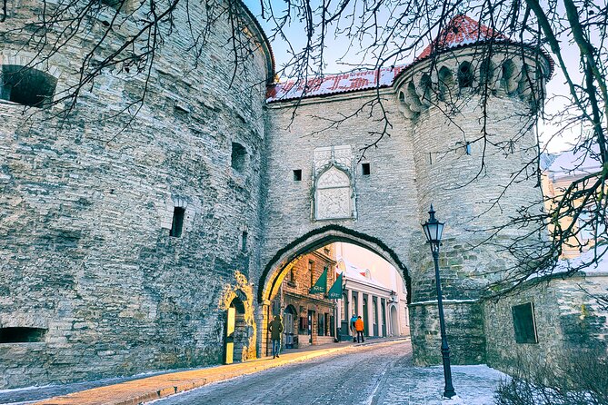 Tales of Old Tallinn 2-hour Walking Tour - Highlights of the Tour