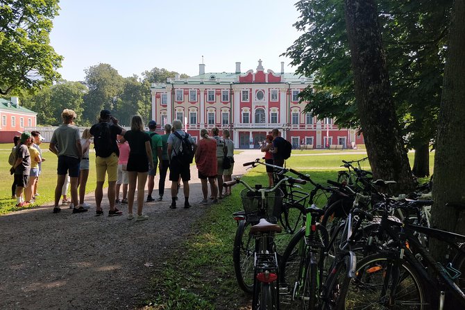Tallinn Bicycle Sightseeing Tour - Exploring Tallinns Highlights