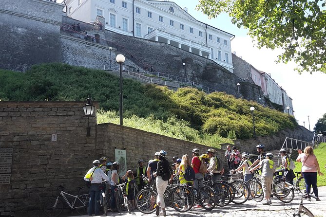 Tallinn Bike Tour From Tallinn Cruise Port - Meeting and Pickup