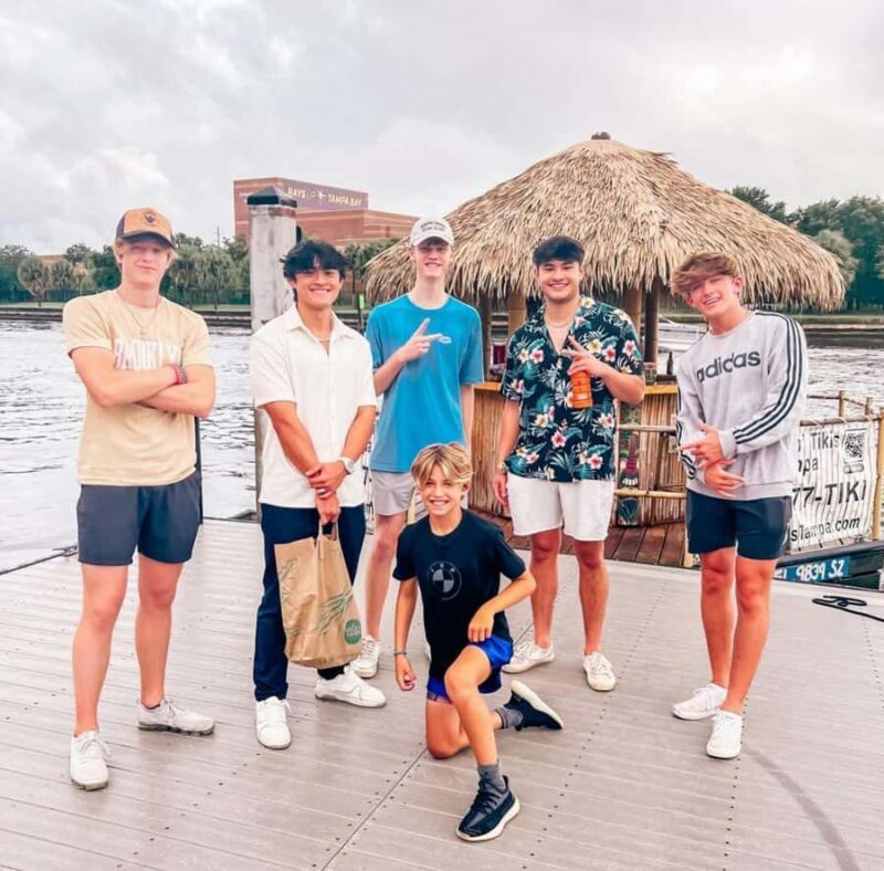 Tampa Bay: Downtown Tampa Tiki Cruise - The Guide’s Role and Guest Experience