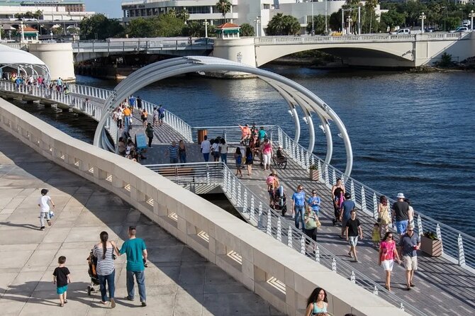Tampa Riverwalk a Smartphone Audio Walking Tour - Exploring the Hillsborough River