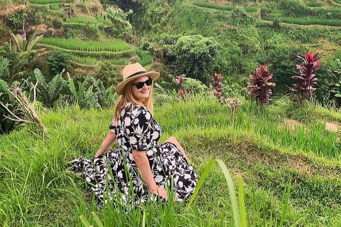 Tanah Lot And Ubud - Full Day Private Tour - Sunset at Tanah Lot