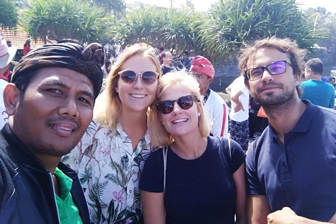Tanah Lot Bali Temple Sunset Small Group Tour – Half Day - Dress Code and Customs