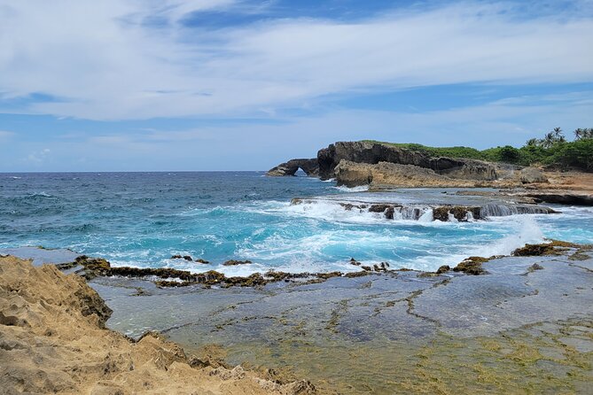 Tanamá River Waterfalls and Indio Cave Archs Adventure - Whats Included in the Tour