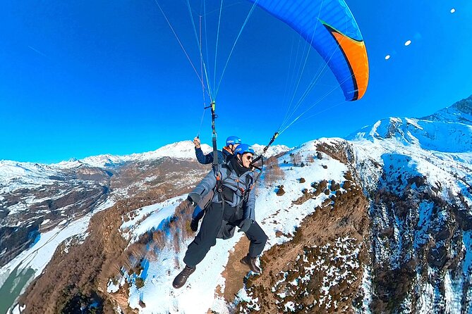 Tandem Paraglider in the Pyrenees (Panticosa) + Video of the Flight - Helmet and Video Included