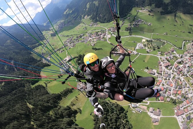 Tandem Paragliding in Neustift - Confirmation and Accessibility