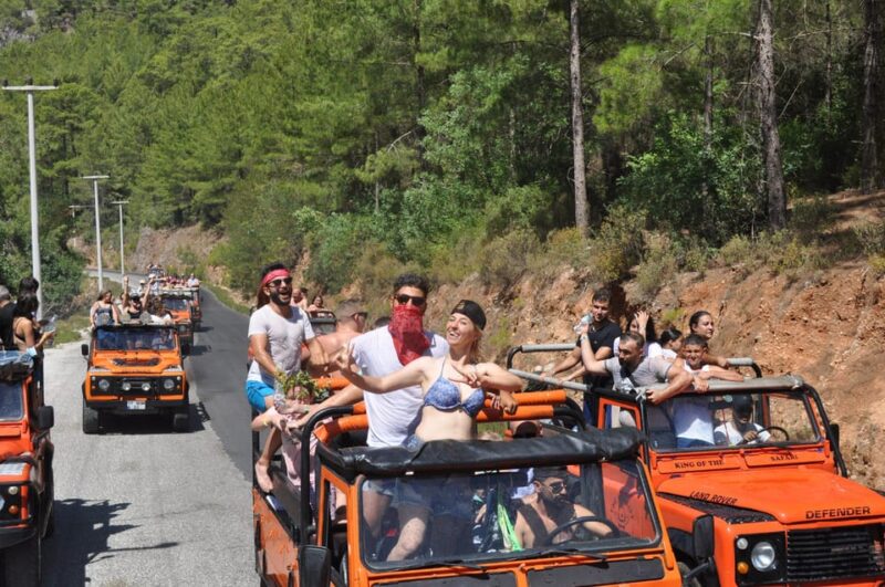 Tandem Paragliding With Jeep Safari Super Combo - Paragliding Experience
