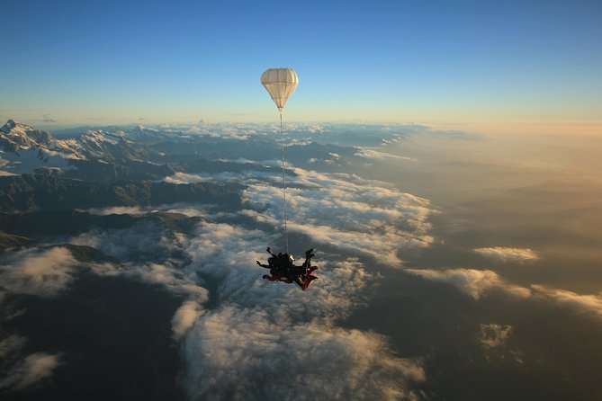 Tandem Skydive 10,000ft From Franz Josef - Included in the Experience