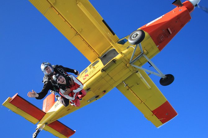 Tandem Skydive 16,500ft From Franz Josef - Meeting and Pickup Information