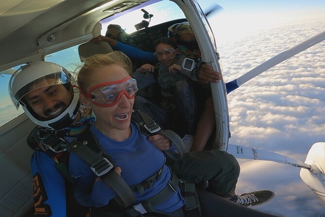 Tandem Skydive in Puerto Vallarta With Beach Landing - Schedule and Accessibility
