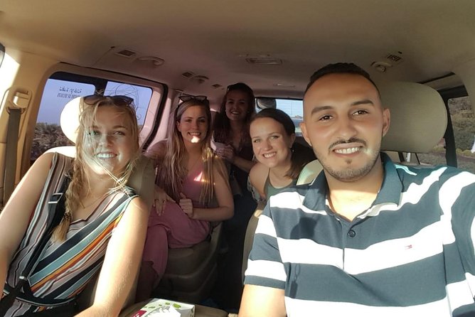 Tangier Nightlife Experience: Dinner, Pubs and Party Tour - Discovering Tangiers Trendy Pub Scene