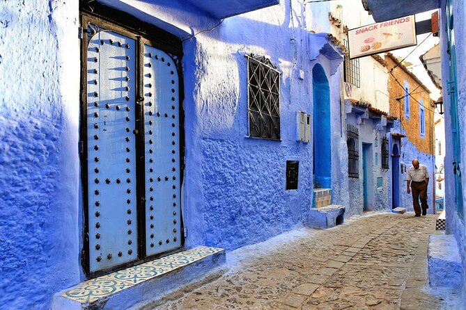 Tangier Transfer From Fes via Volubilis and Chefchaouen - Experienced Drivers