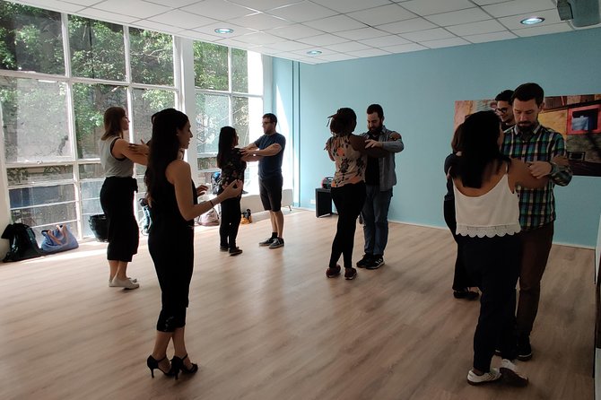 Tango Lessons in Buenos Aires - Vamos Academy - Tango Experience for Beginners