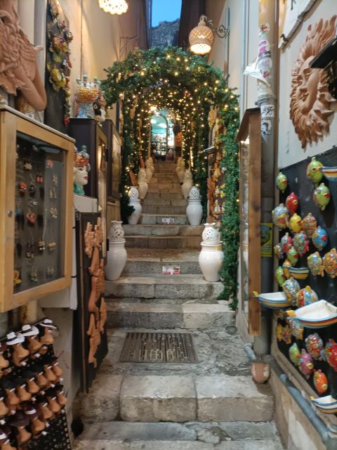 Taormina and Castelmola: Private Tour - Exploring Castelmola