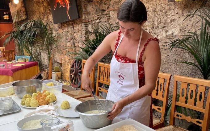 Taormina: Arancino Making Class With Drinks - Meeting Point and Location