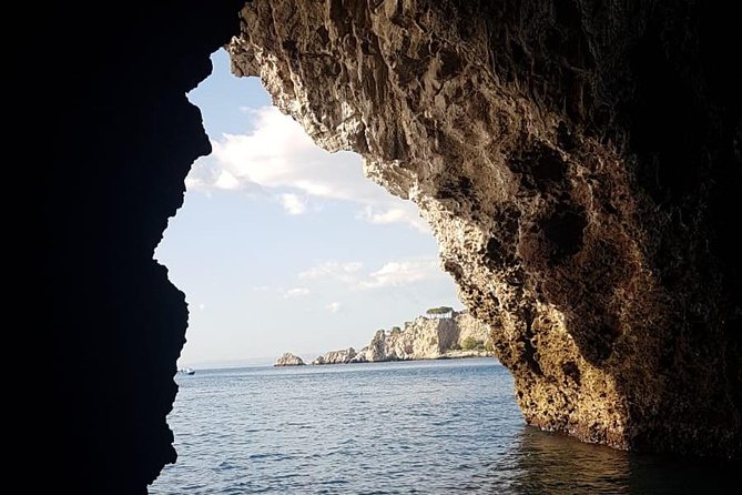 Taormina - Classic Boat Tour - Health and Safety Considerations