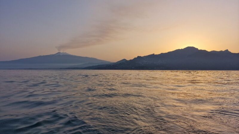 Taormina: Sunset Boat Tour With Aperitif - Diving and Snorkeling Opportunities