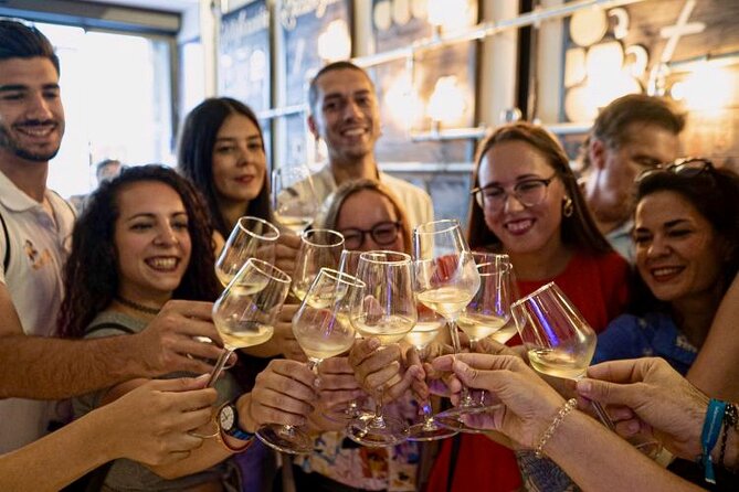 Tapas and Wine Tasting Tour in Seville Small Groups and Jewish Quarter - Exploring Sevilles Jewish Quarter