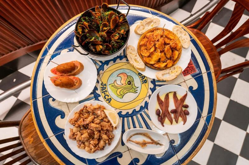 Tapas Tour in La Barceloneta - Key Points
