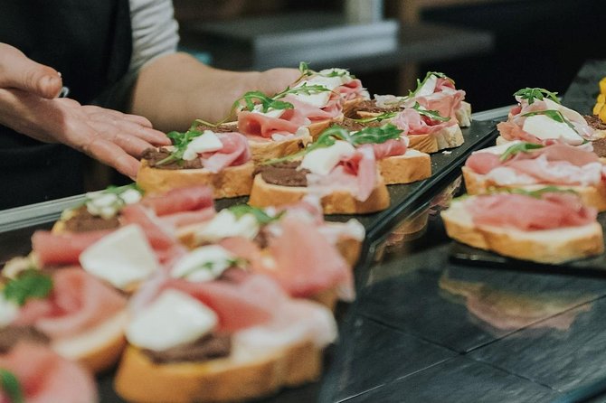 Tapas & Wines Through Secret Venice - Exploring Off-the-Beaten-Path Locations