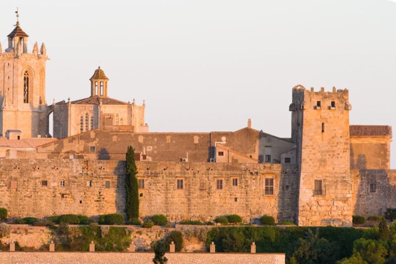 Tarragona: City Exploration Game and Tour - Key Points