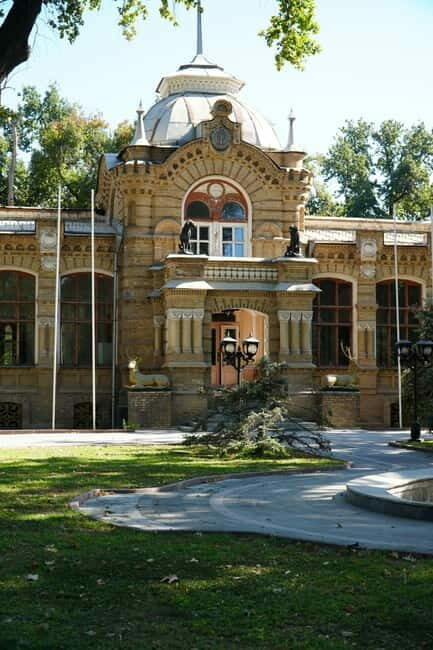 Tashkent city Night Tour with Dinner & Free Pro Photography - Making the Most of Your Evening in Tashkent