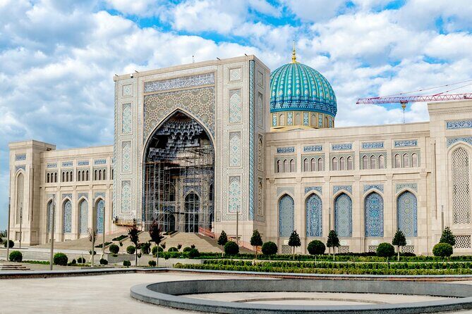 Tashkent Walking & Food Tour: Highlights + Local Flavors - Key Points