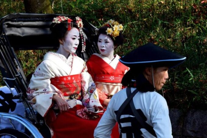 Taste Local Eats In Gion Friendly Food Tour (Limited Price) - Meeting Point and Directions