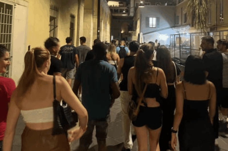 Taste of Nice: Gastronomic Tour and Pub Crawl for Groups of 6+! - Reserving Your Spot