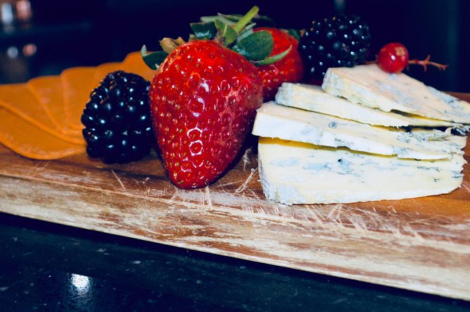 Taste of Oslo Walking Tour - Norwegian Cuisine and Tastings