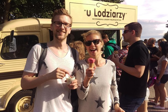 Taste of Poland - Food and Culture Tour - Visiting Iconic Landmarks