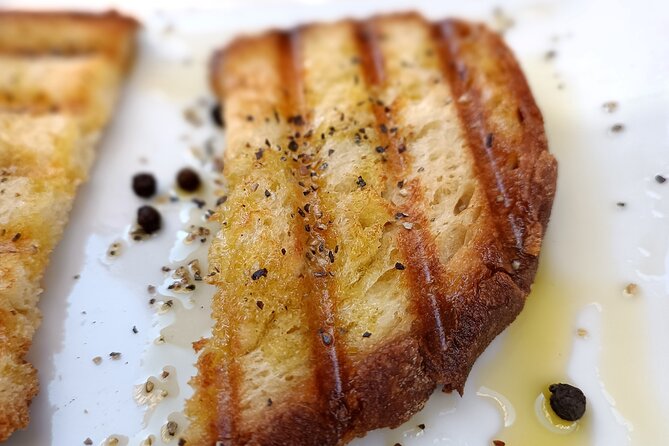 Taste Olive Oil and Wine in Lecce - Accessibility and Group Size Details