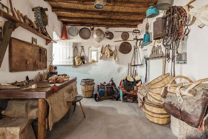 Tastes and Traditions of Mykonos With Lunch - Culinary Delights