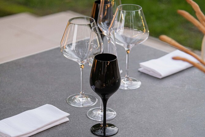 Tasting of 5 Wines With Typical Products in Sorrento - Maximum Travelers and Duration