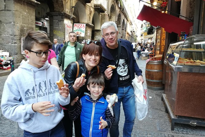 Tasty Naples Street Food Tour of MustEat Gourmet Specialties and MustSee Sites - Tour Duration and Itinerary